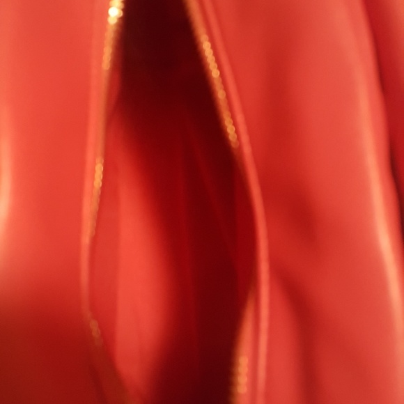 Deep pink gold chain hand patent synthetic purse - Picture 5 of 6